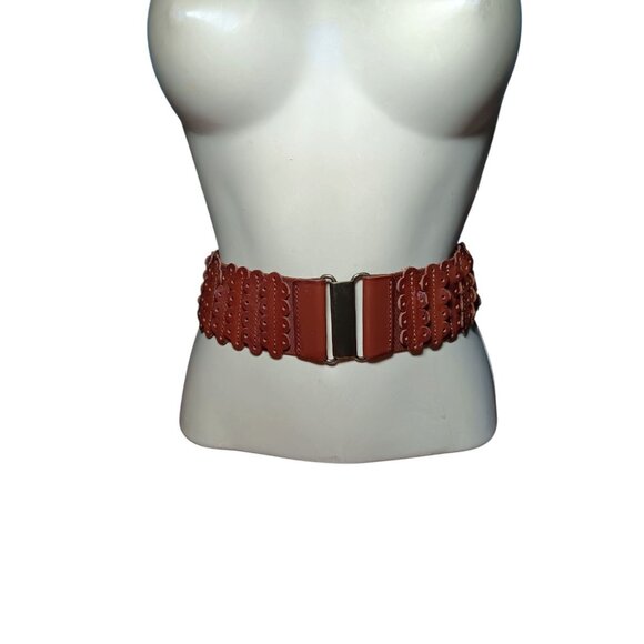 Elastic Stretch Tooled Leather Belt with Brass Buckle Fits 30\